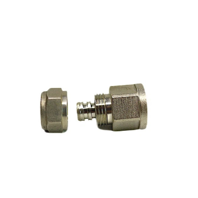 ¿Se pueden utilizar accesorios de latón para agua?